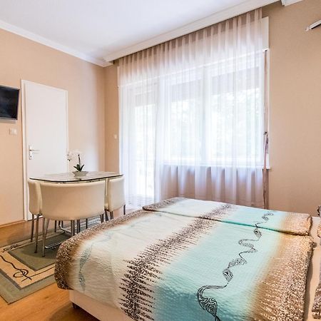Lara Apartments Шіофок Екстер'єр фото