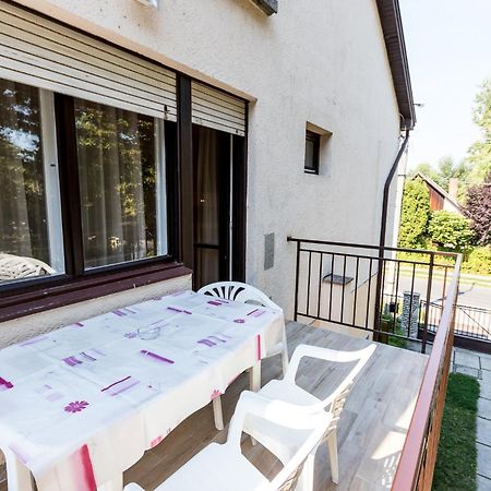 Lara Apartments Шіофок Екстер'єр фото