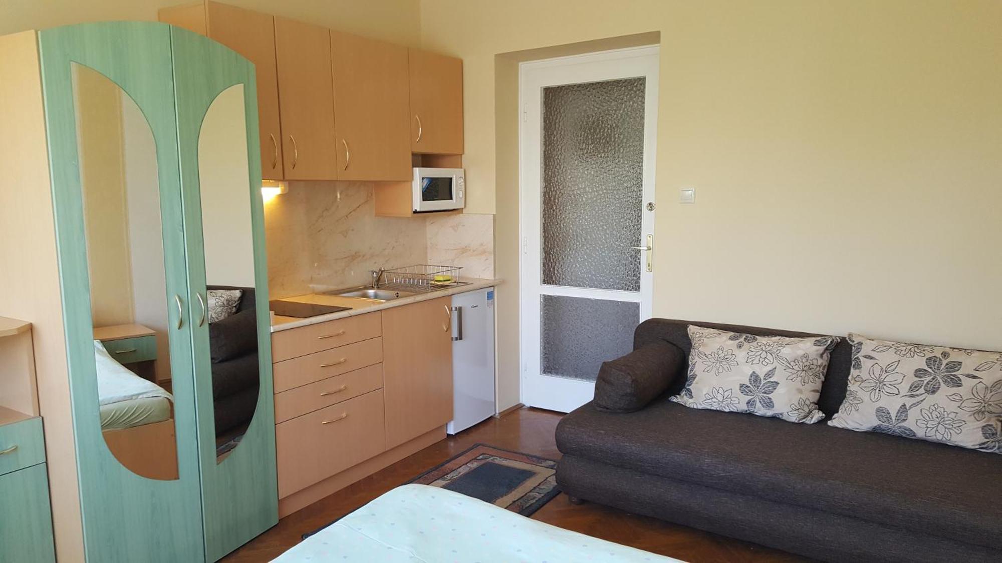 Lara Apartments Шіофок Екстер'єр фото