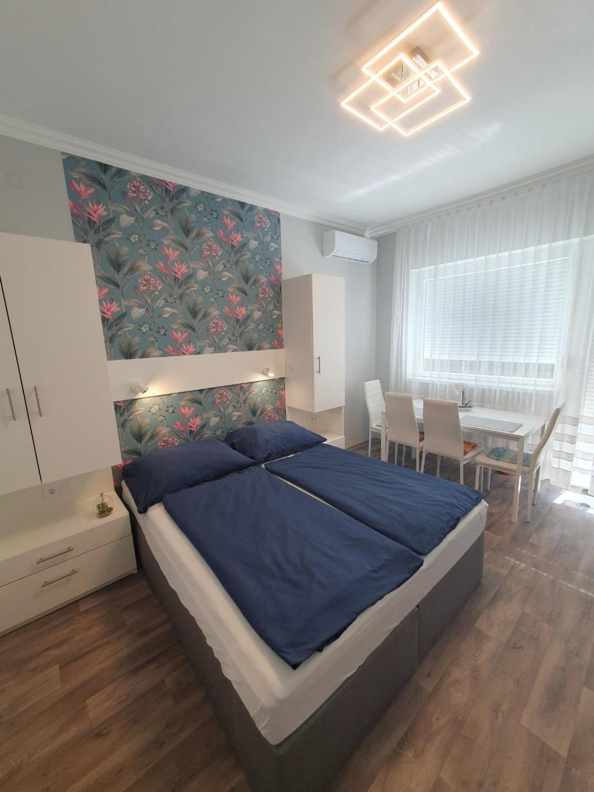 Lara Apartments Шіофок Екстер'єр фото