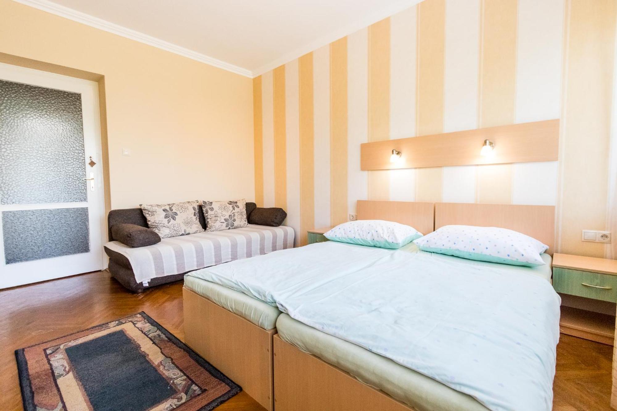 Lara Apartments Шіофок Екстер'єр фото